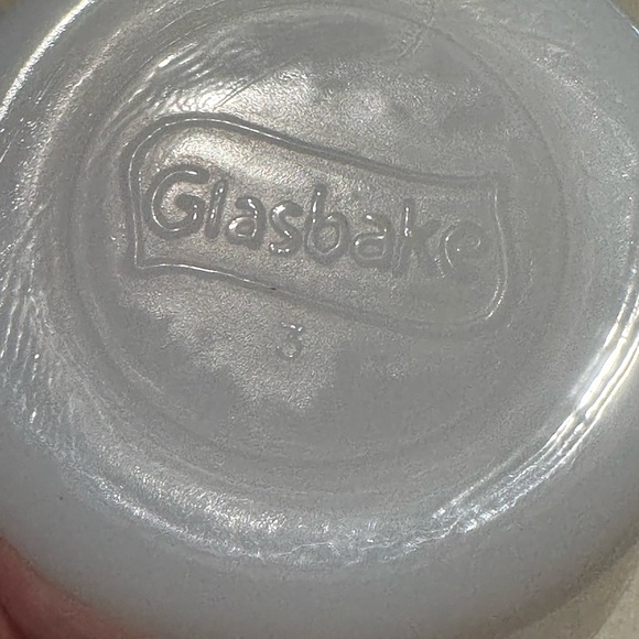 Glasbake Set of 8 Vintage Glasbake Custard White Glass Small Bowls - 3 Sizes - Picture 4 of 6